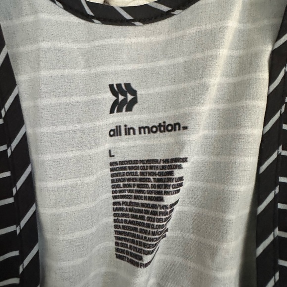 ✨Women's All-In-Motion Athletic Dress. Still in good/fair condition.✨ - Picture 4 of 6